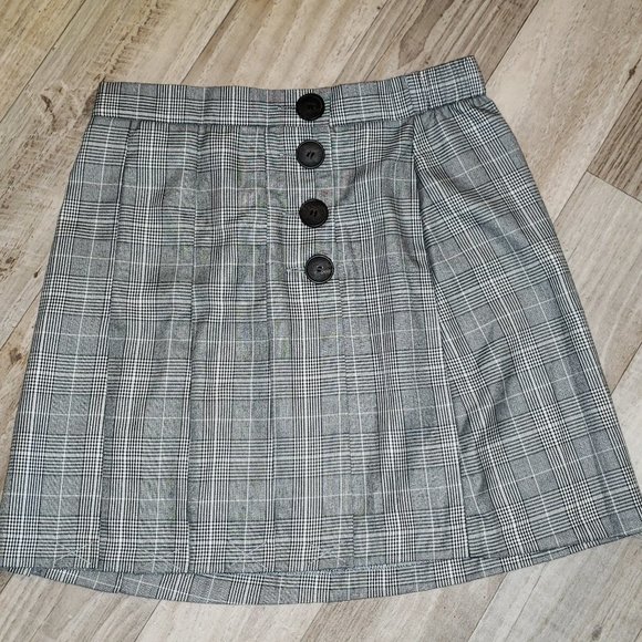 Suzy Shier Grey Pleated Plaid/Tartan Skirt/Kilt